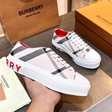 Burberry Low Shoes